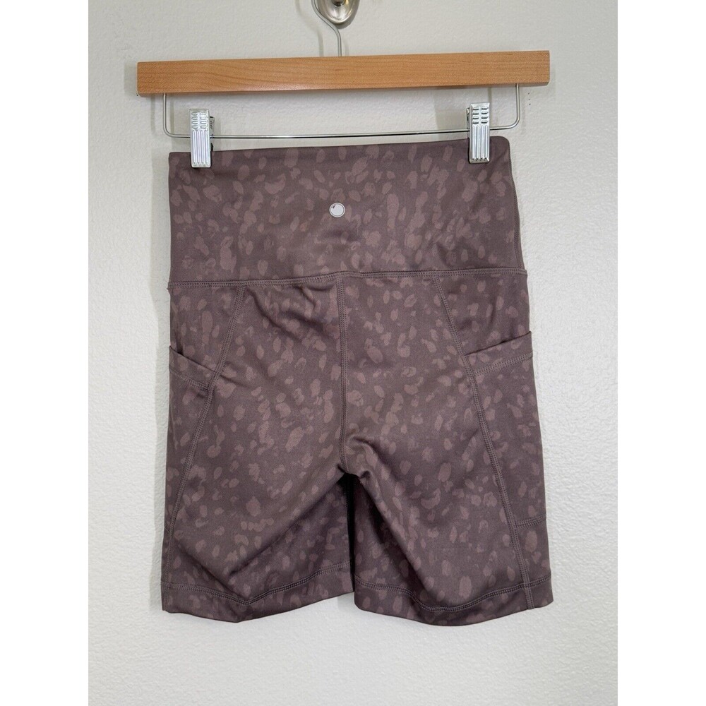 Yogalicious Lux Animal Print Biker Shorts Taupe Brown Womens Size XS W Pockets - Picture 3 of 9
